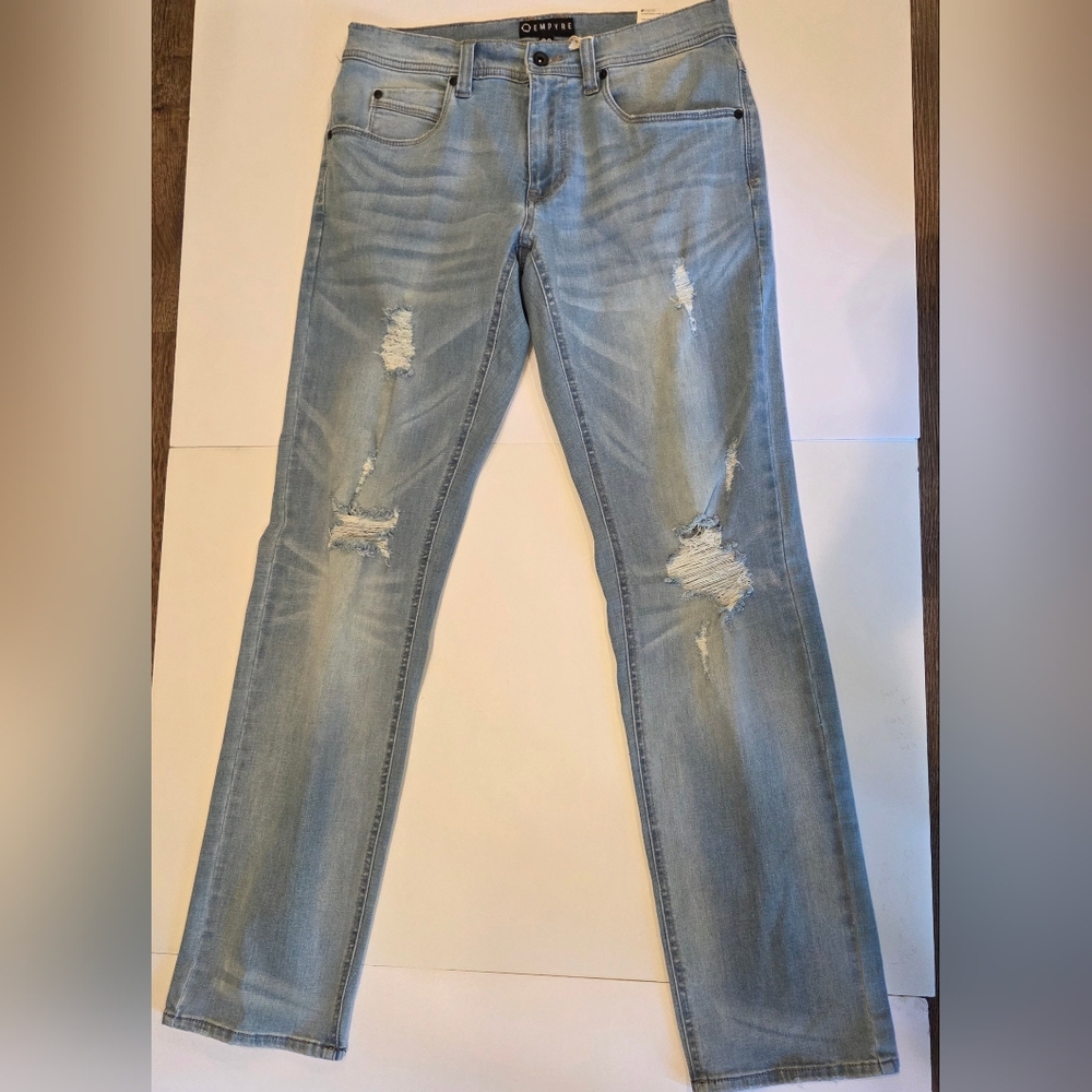 Empire Men's Light Blue Distressed Jeans